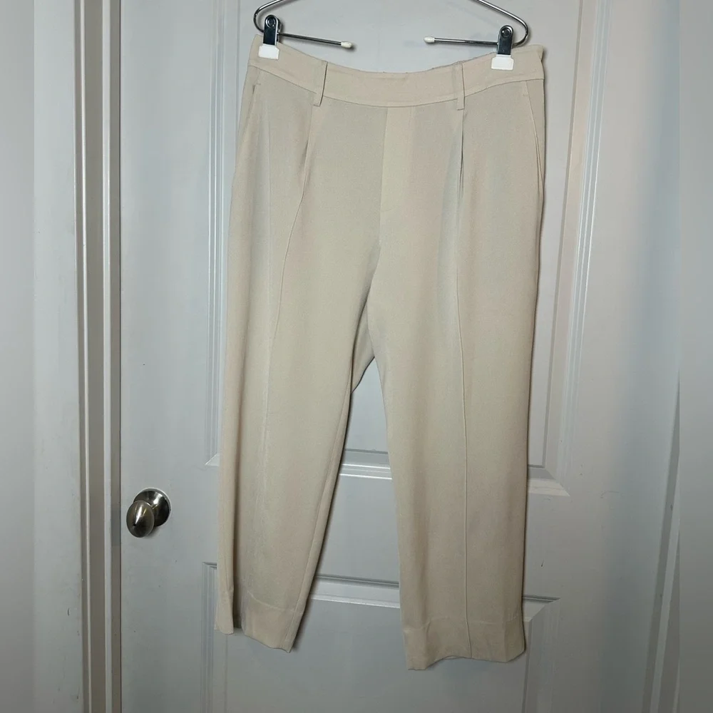 Vince Ankle Pull On Pleated Straight Leg Lightweight Cream Pants, Large - Picture 2 of 10